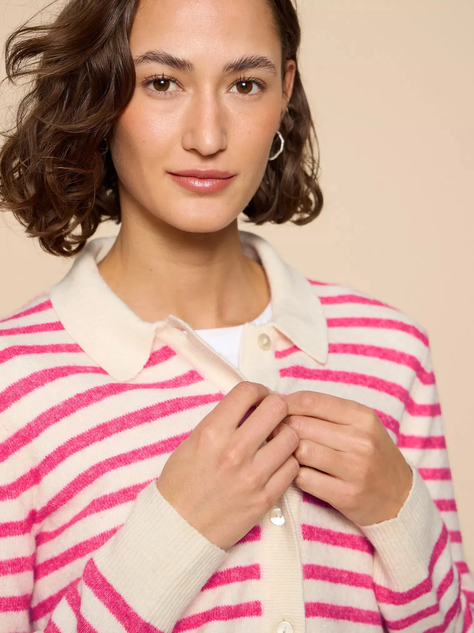 440321 Peony Collard Cardigan